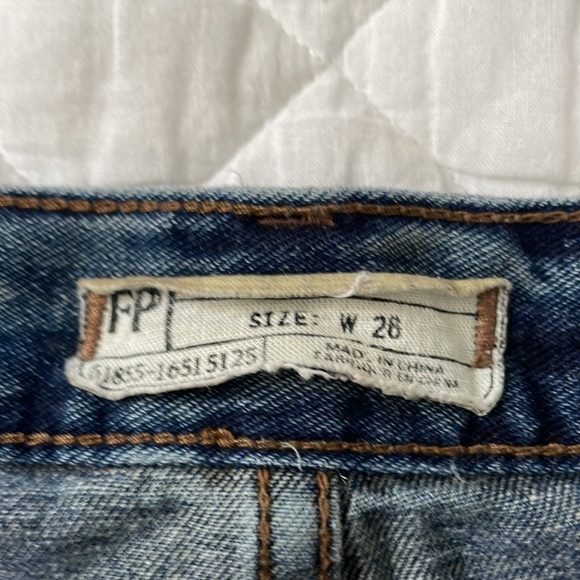 Free people denim shorts - Picture 2 of 2
